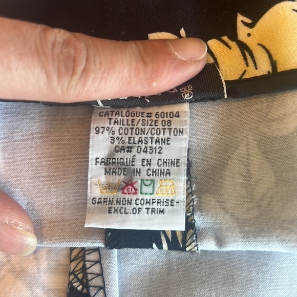 Vintage🧚‍♀️Jessica Black/Yellow Floral Print Knee Length Skirt Size 8 - Picture 10 of 12